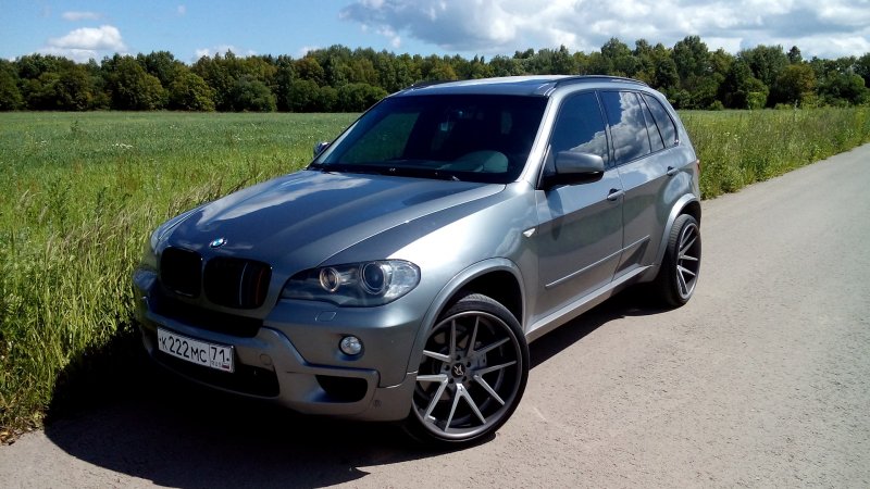 BMW x5 серый