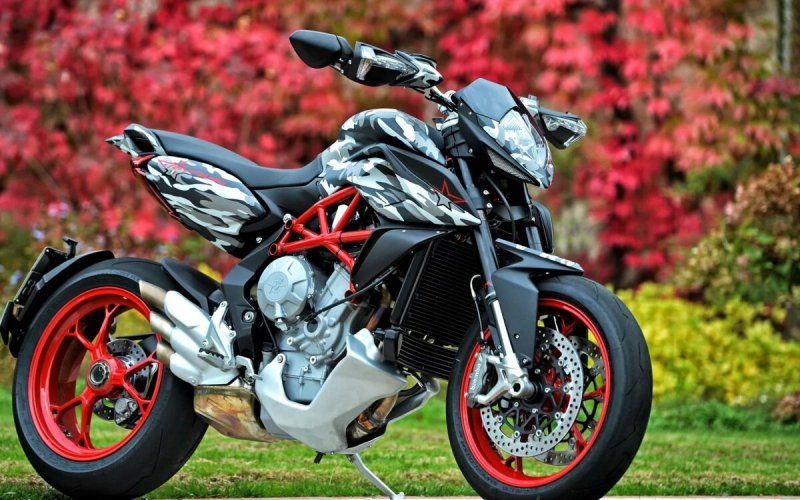MV Agusta Rivale 800 обои