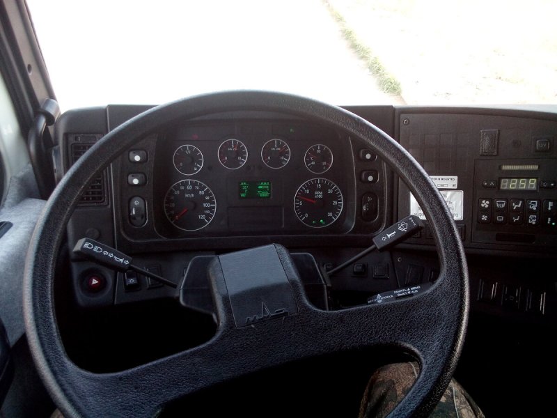 МАЗ 5440а9 салон