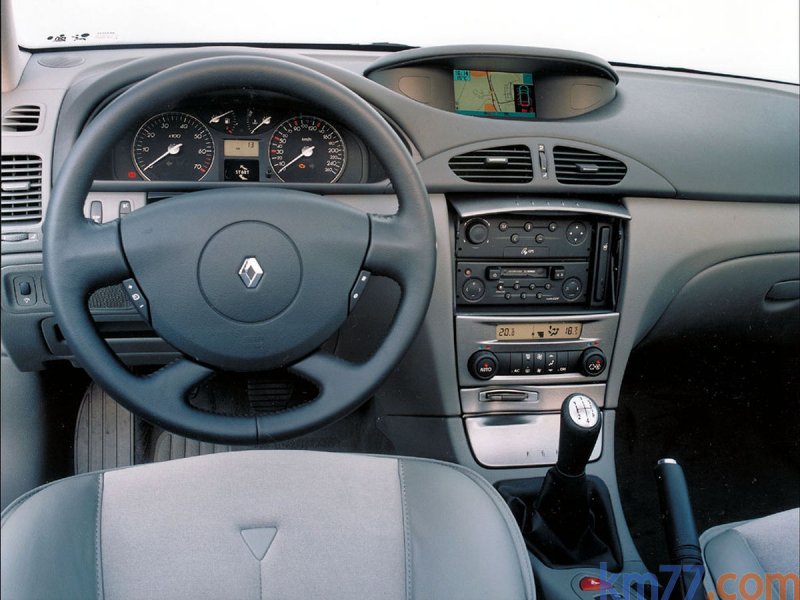 Renault Laguna 2002 салон