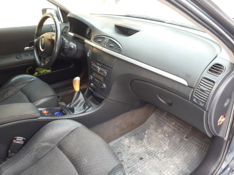 Renault Laguna 2003 салон