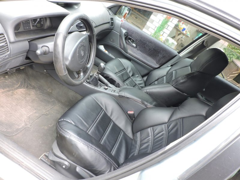 Renault Laguna 2001 салон