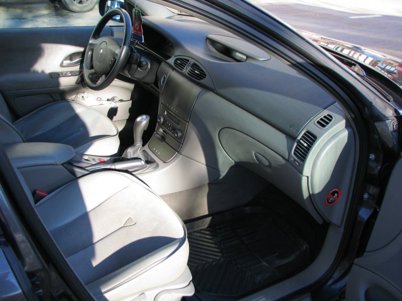 Renault Laguna 2002 салон