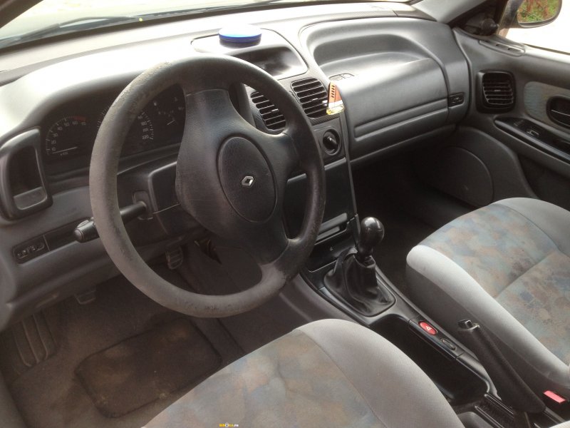 Renault Laguna 1997 салон