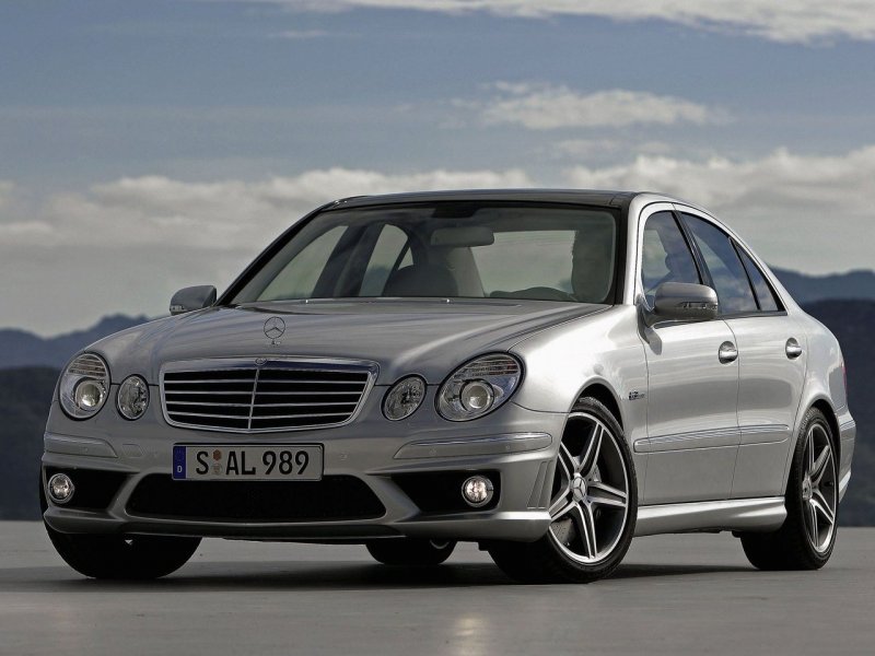 Мерседес е w211