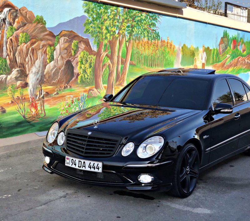 Мерседес w211 e63