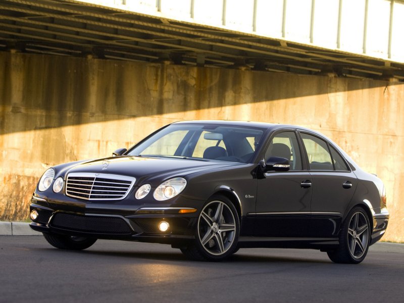 Mercedes-Benz w211