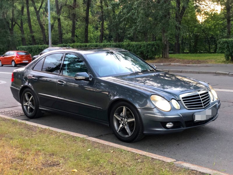 Mercedes Benz e w211