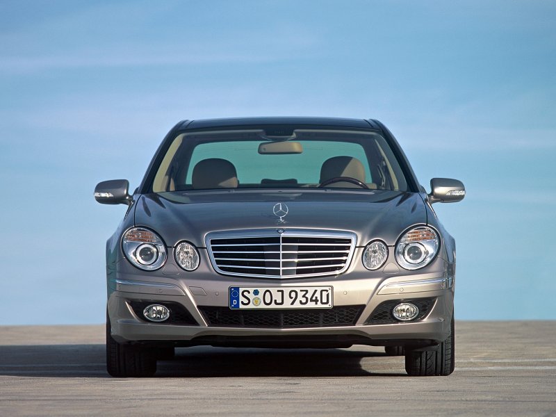Mercedes-Benz w211 2010