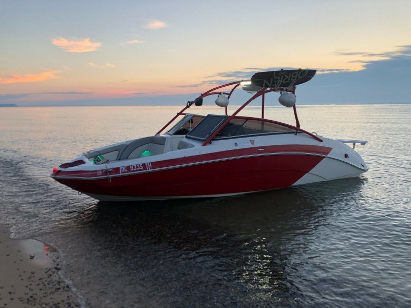 Boat Yamaha 273