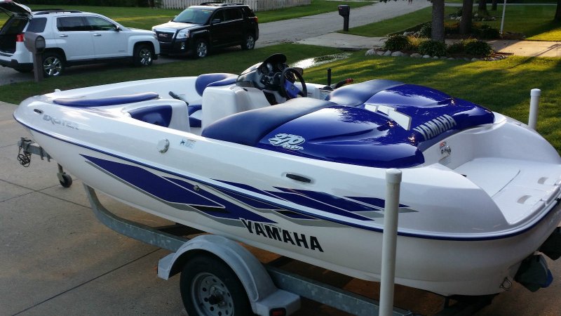 Yamaha Jet Boat 270