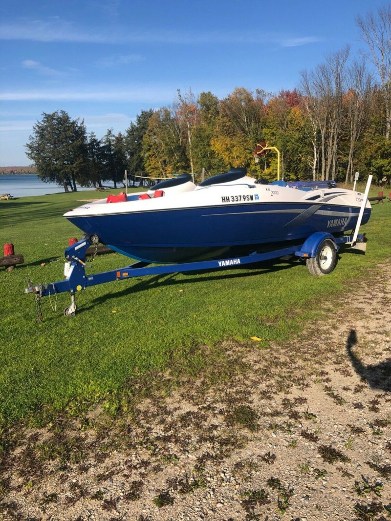 Yamaha sr28