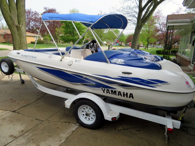 Yamaha Exciter катер