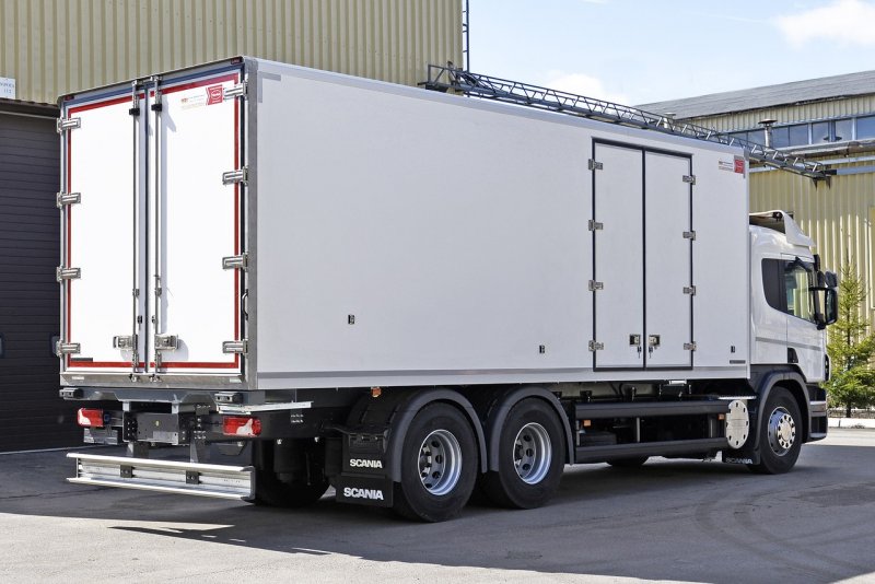 Scania p360 lb6x2hna Тип топлива фургона