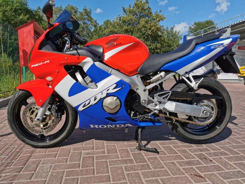 Хонда СБР 600 ф4 2000