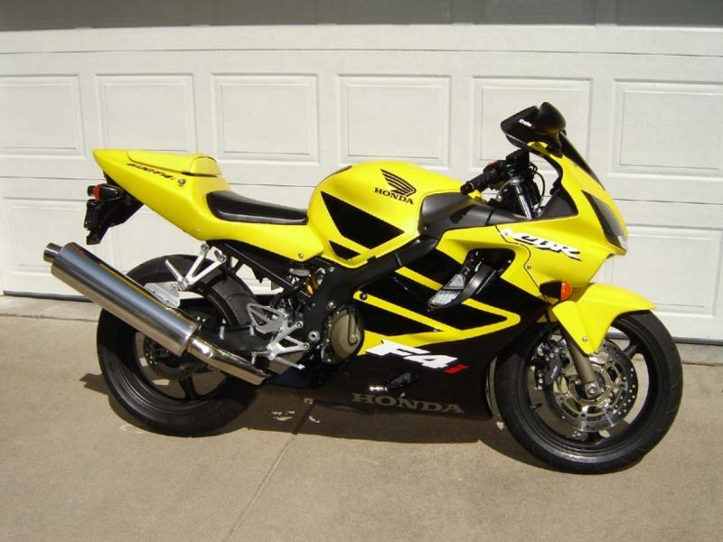 Honda f4i 600 2006