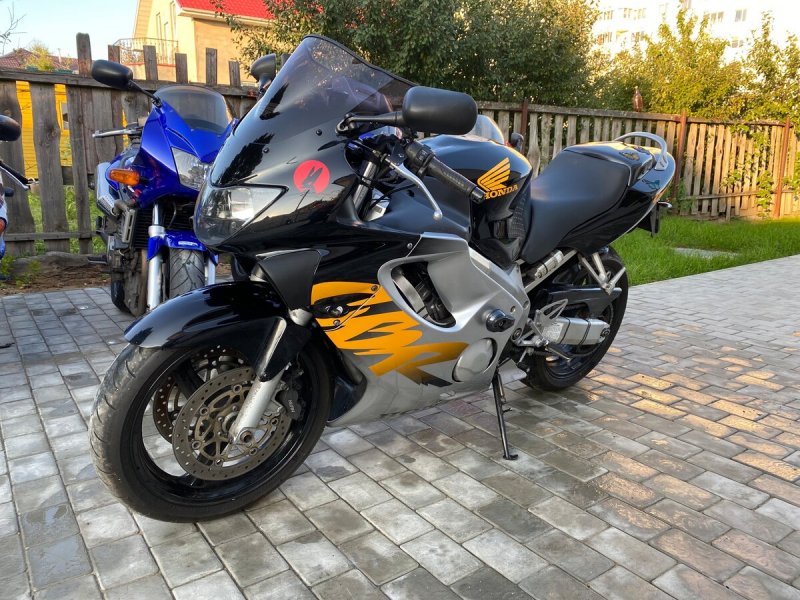 Хонда СБР 600 ф4 ай