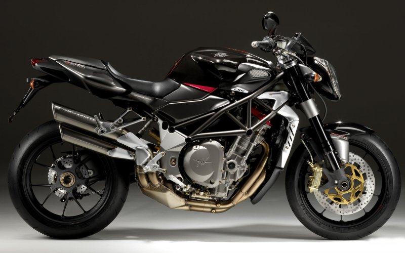 Brutale 910