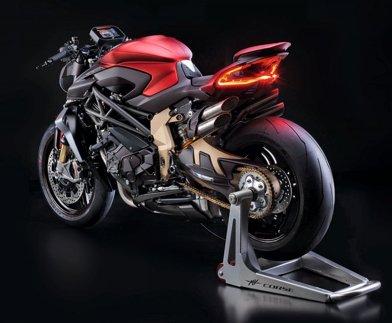 Мотоцикл агуста 1000 RR