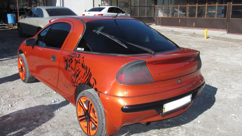 Опель тигра 2021