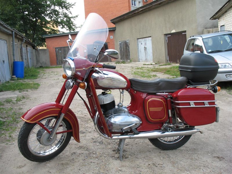 Ява старушка 350 с кофрами