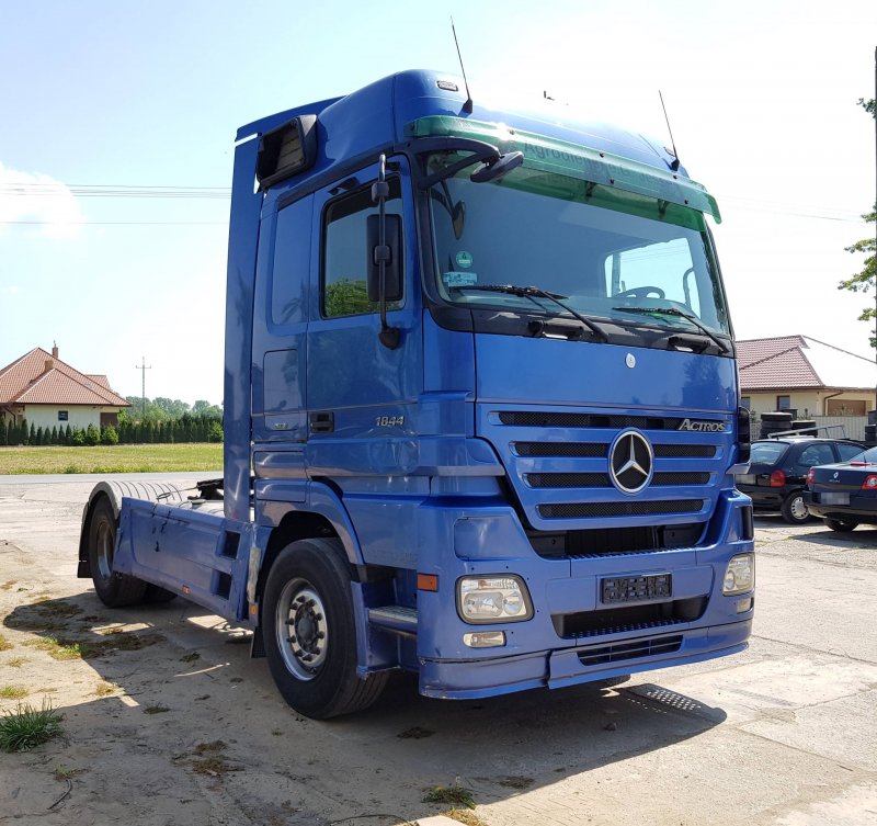 Mercedes-Benz Actros 1848