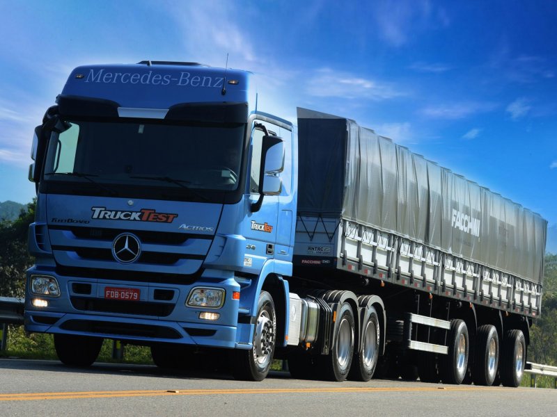Mercedes Actros 2546