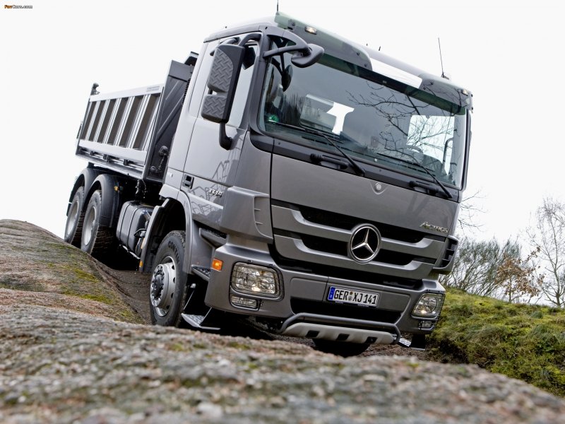 Мерседес Actros 3346