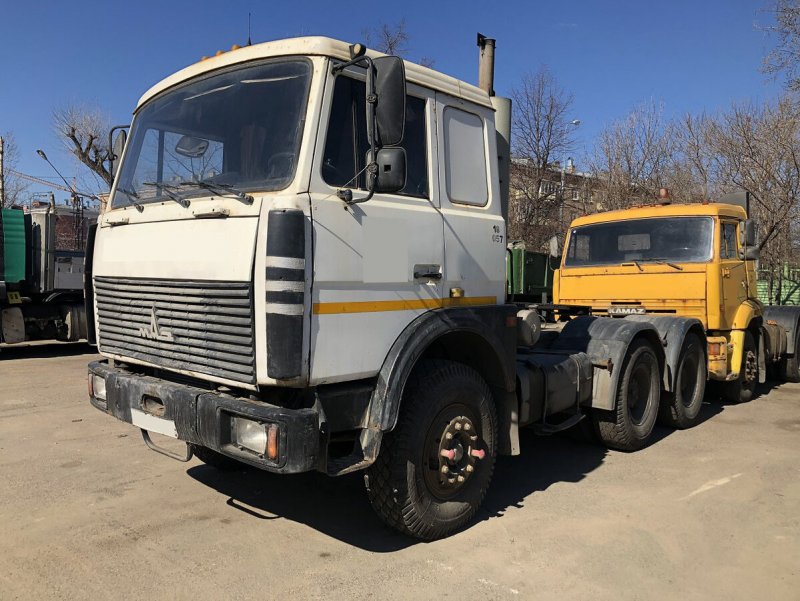 МАЗ 6422ав