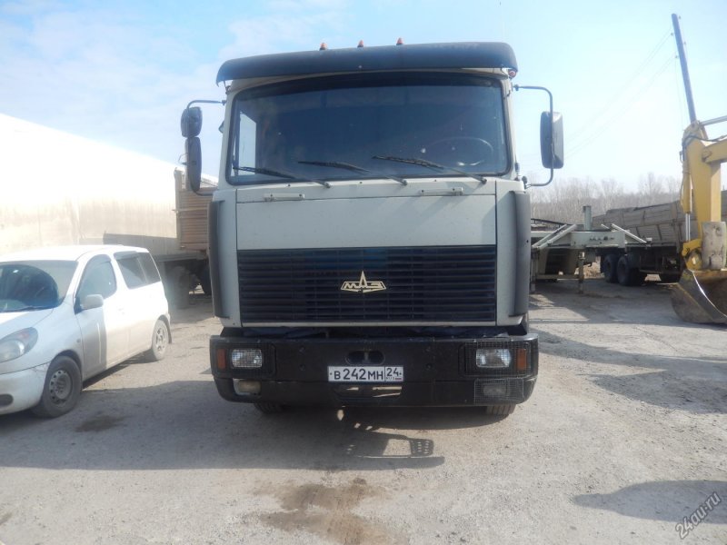 Грузовой автомобиль марки МАЗ 8704