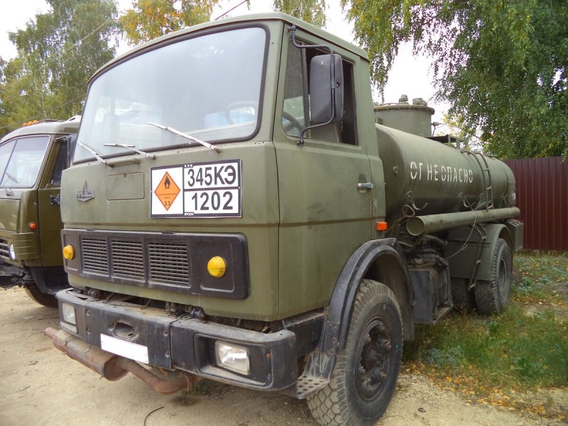МАЗ 5337 бензовоз