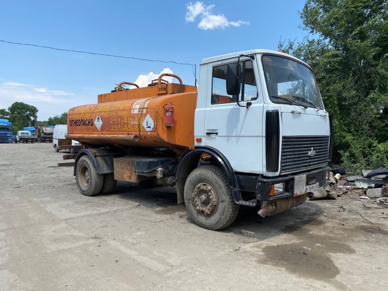 МАЗ 5337 тягач