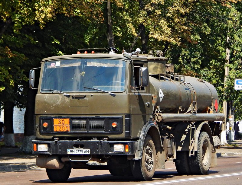 МАЗ 5337 военный бортовой