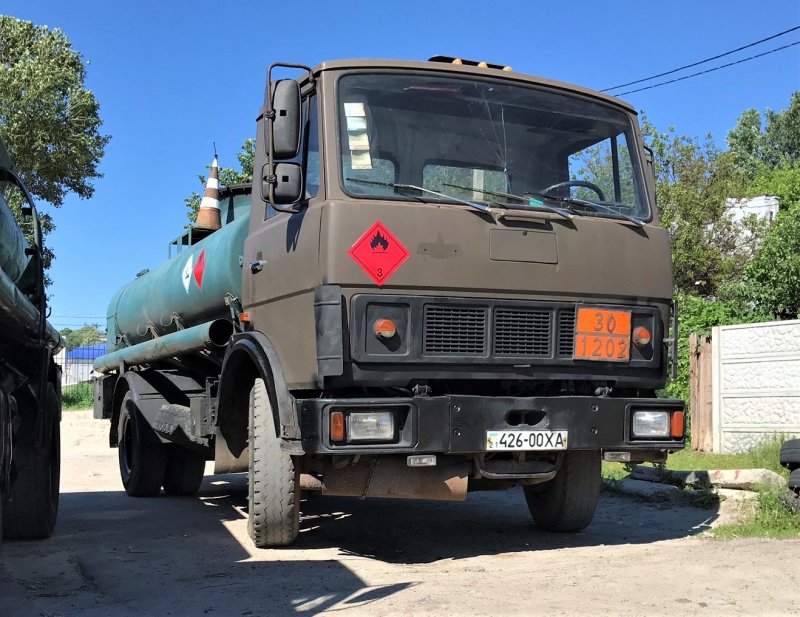 Шильдик МАЗ-5337