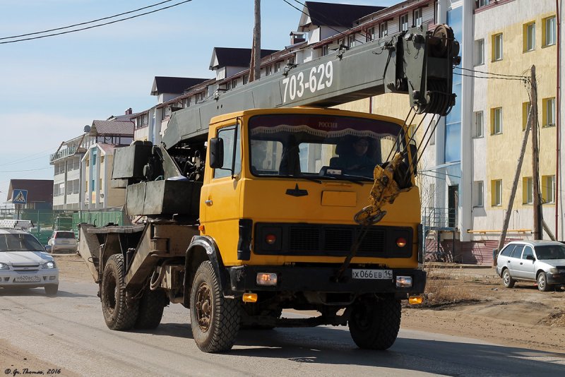 МАЗ 5337 контейнеровоз