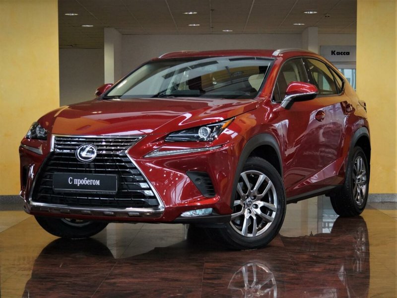 Lexus NX 200 красный