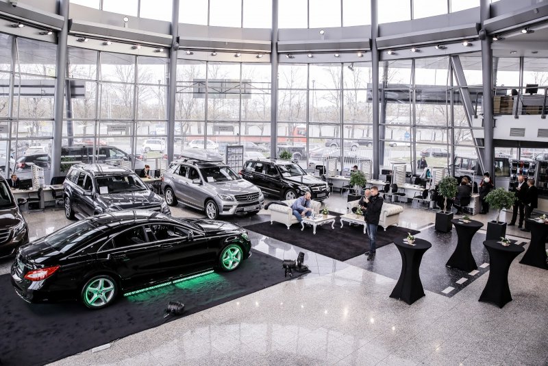 Mercedes Benz звезда Невы