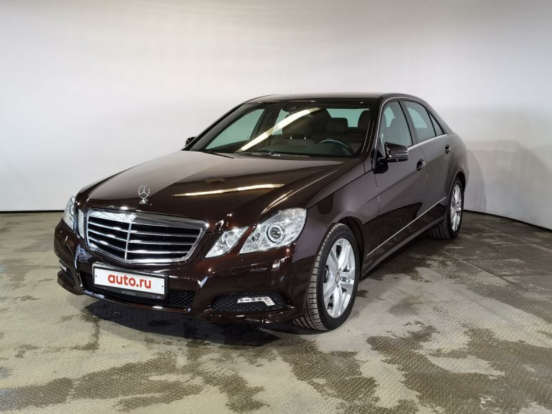 Дилерский центр Mercedes-Benz Москва
