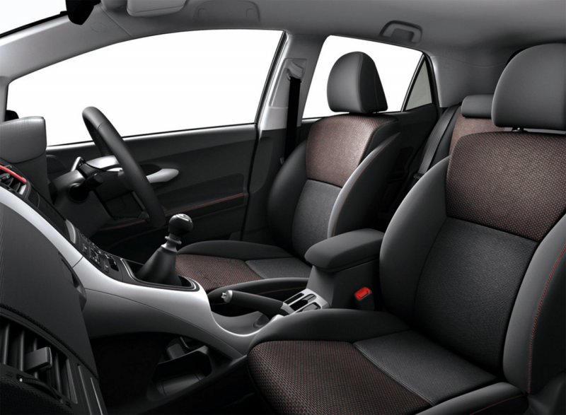 Toyota Auris 2010 салон
