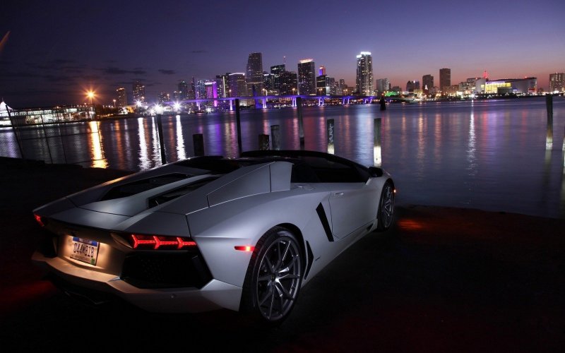 Lamborghini Aventador i lp700-4