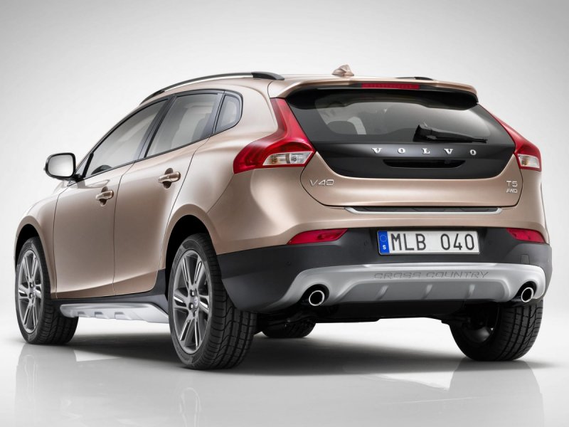 Вольво v60 Cross Country 2019