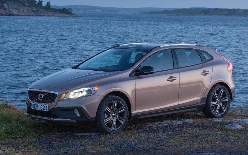 Вольво кросс Кантри v40