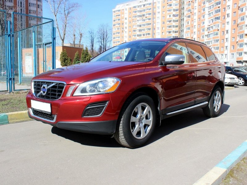 Volvo xc60 красный