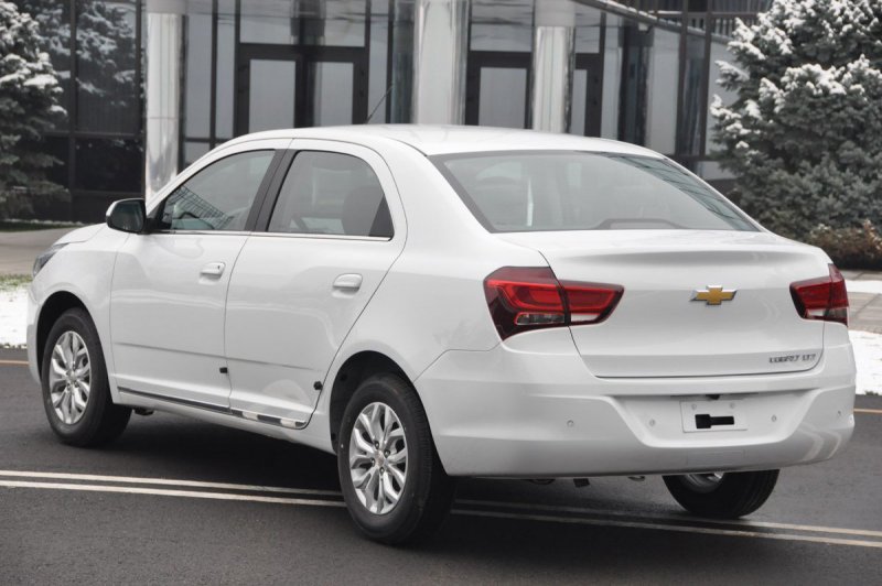 Chevrolet Cobalt 2