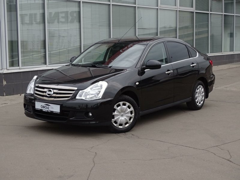 Nissan Almera g15 черная