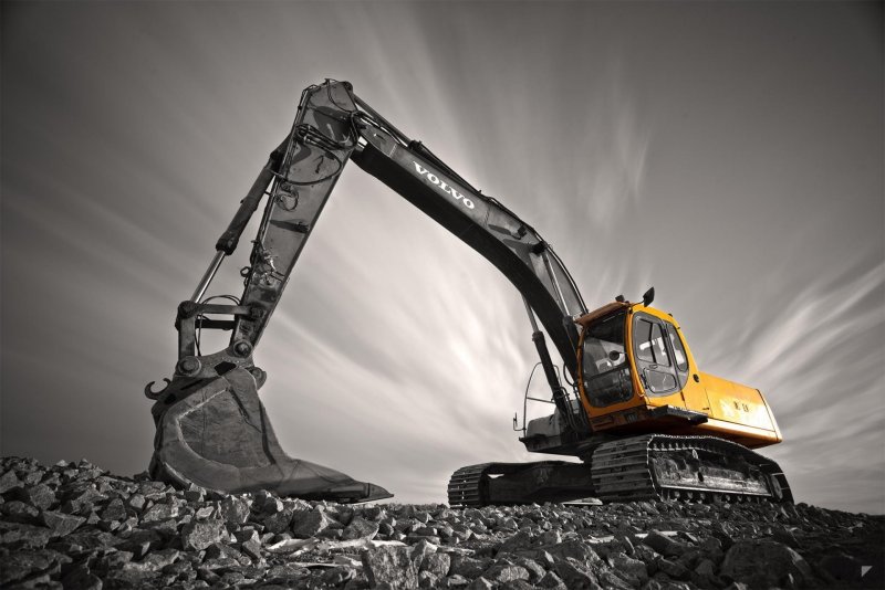 Экскаватор Caterpillar j300