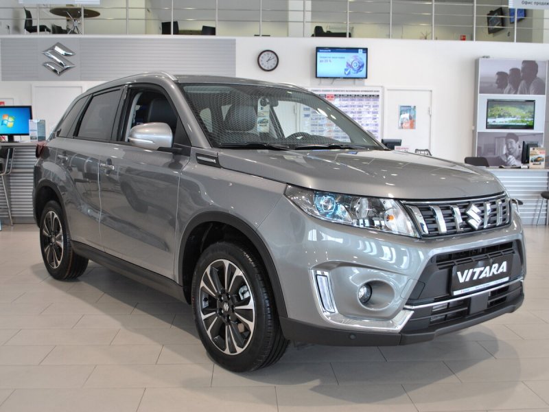 Suzuki Vitara 2021 гибрид