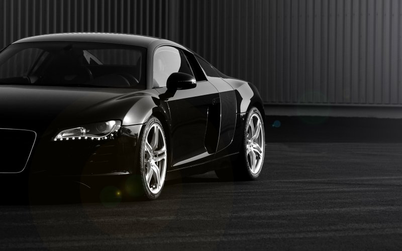 Машина Ауди чёрная r8