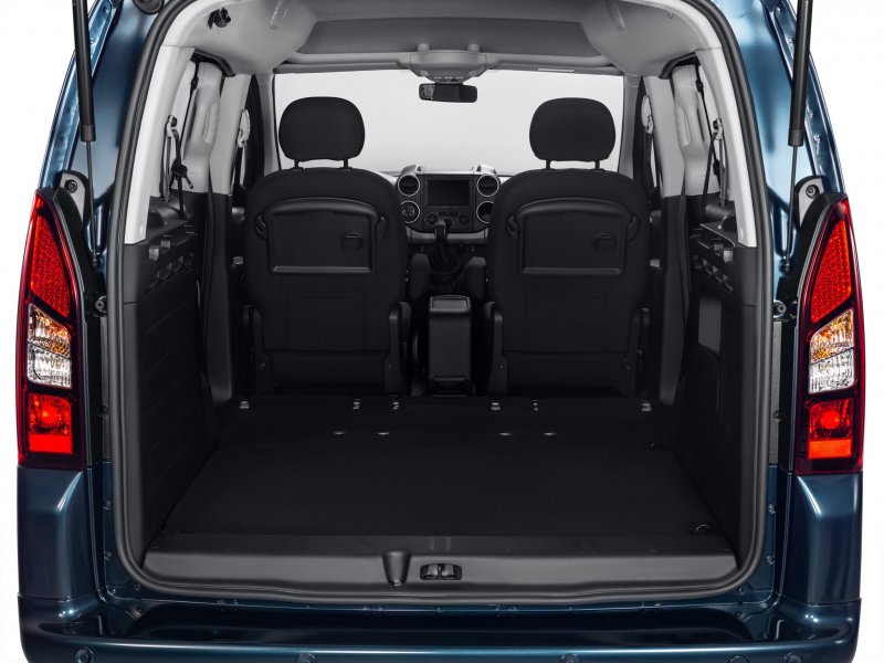Компактвэн Peugeot partner Crossway
