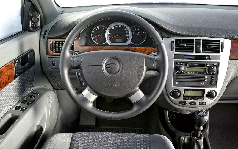 Chevrolet Lacetti 2004 салон